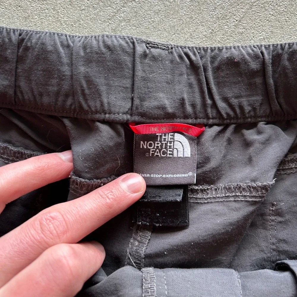 The North Face Cargo Shorts Mens‎ Large Gray Belted Outdoor Hiking